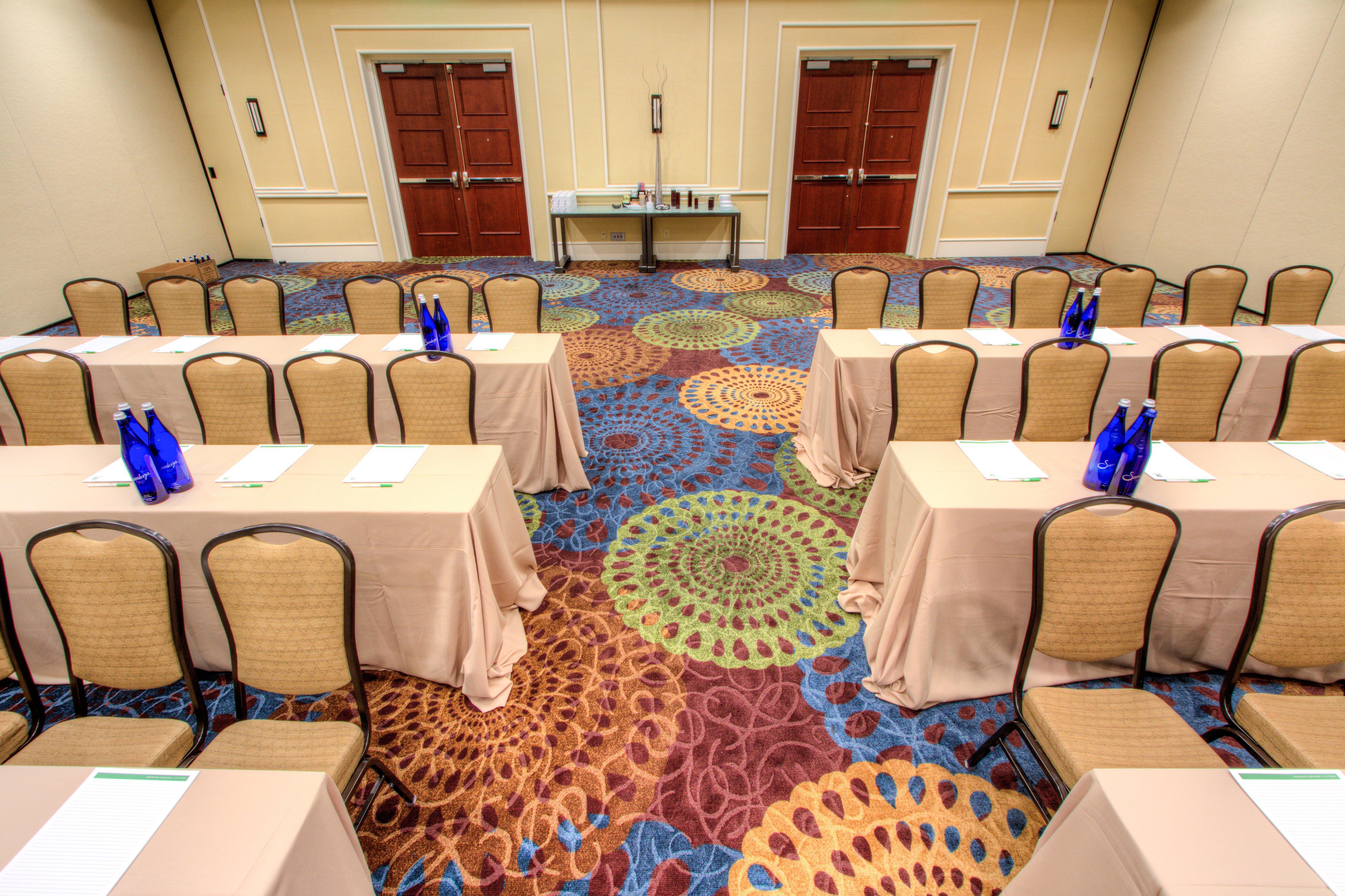 Westshore - Airport Area By Ihg Hotel